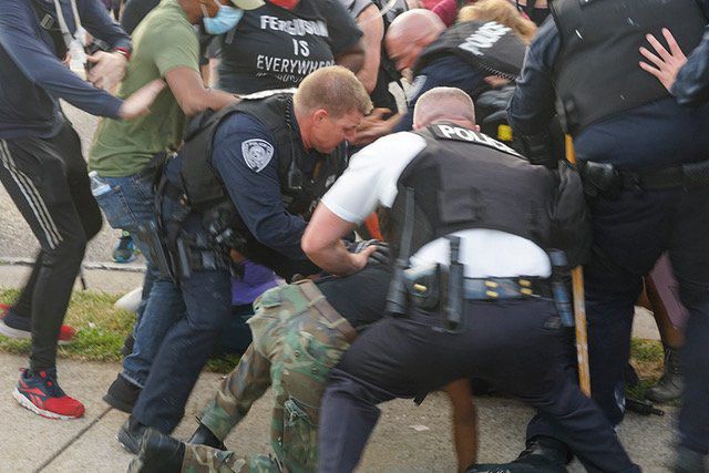 Protester shoots himself in the foot at Florissant protest